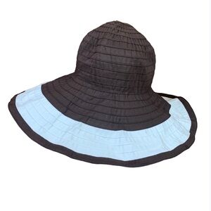 San Diego Hat Company brown and white ribbon crusher sun hat